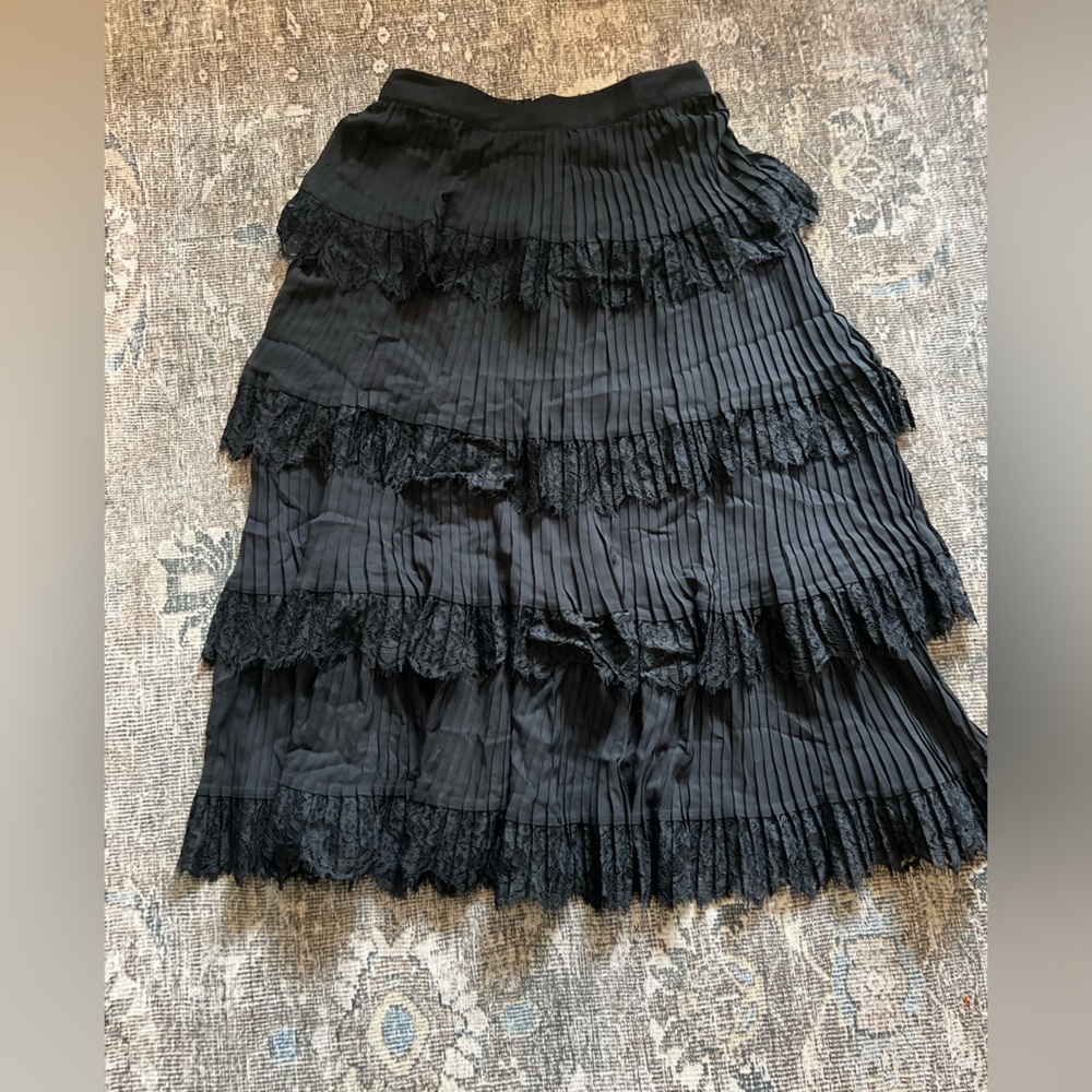NWT RACHEL PARCELL Tiered Black Skirt with Lace Trim 6